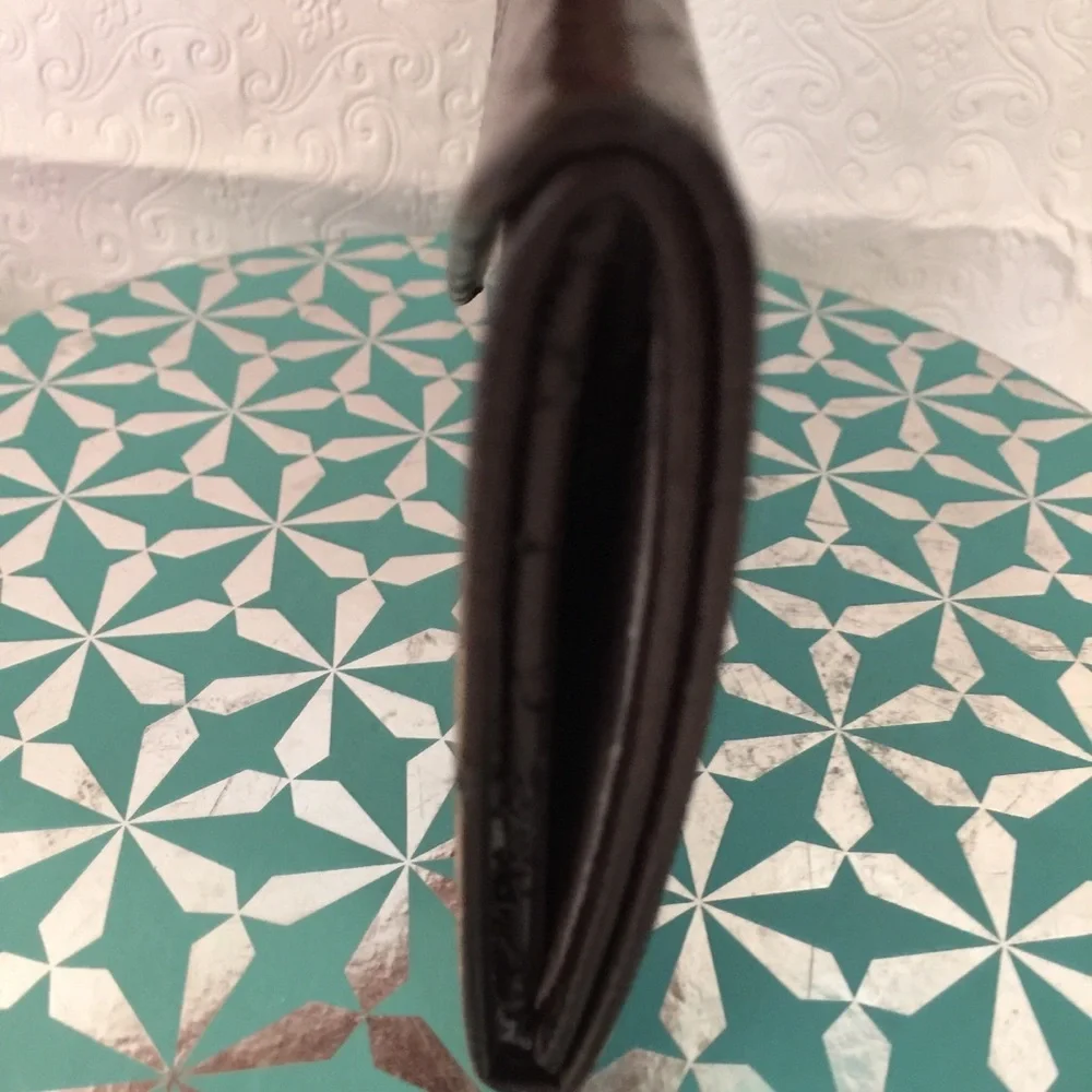 Gucci ( Authentic ) Leather wallet/eyeglass Case! - Picture 7 of 8